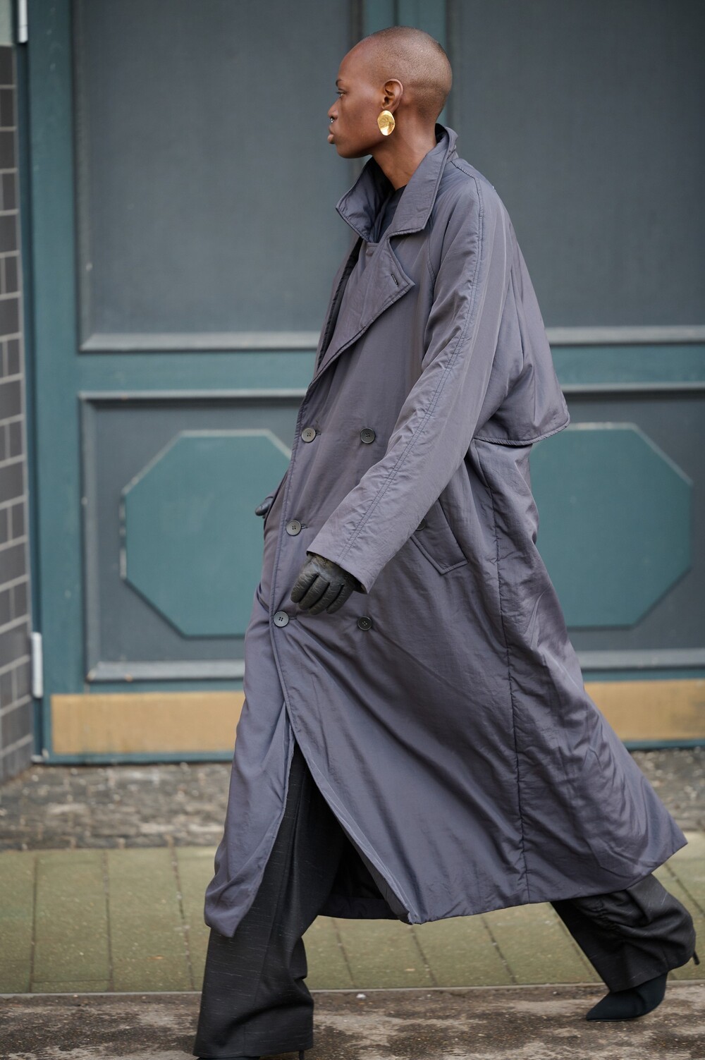 Insulated coat made of raincoat fabric